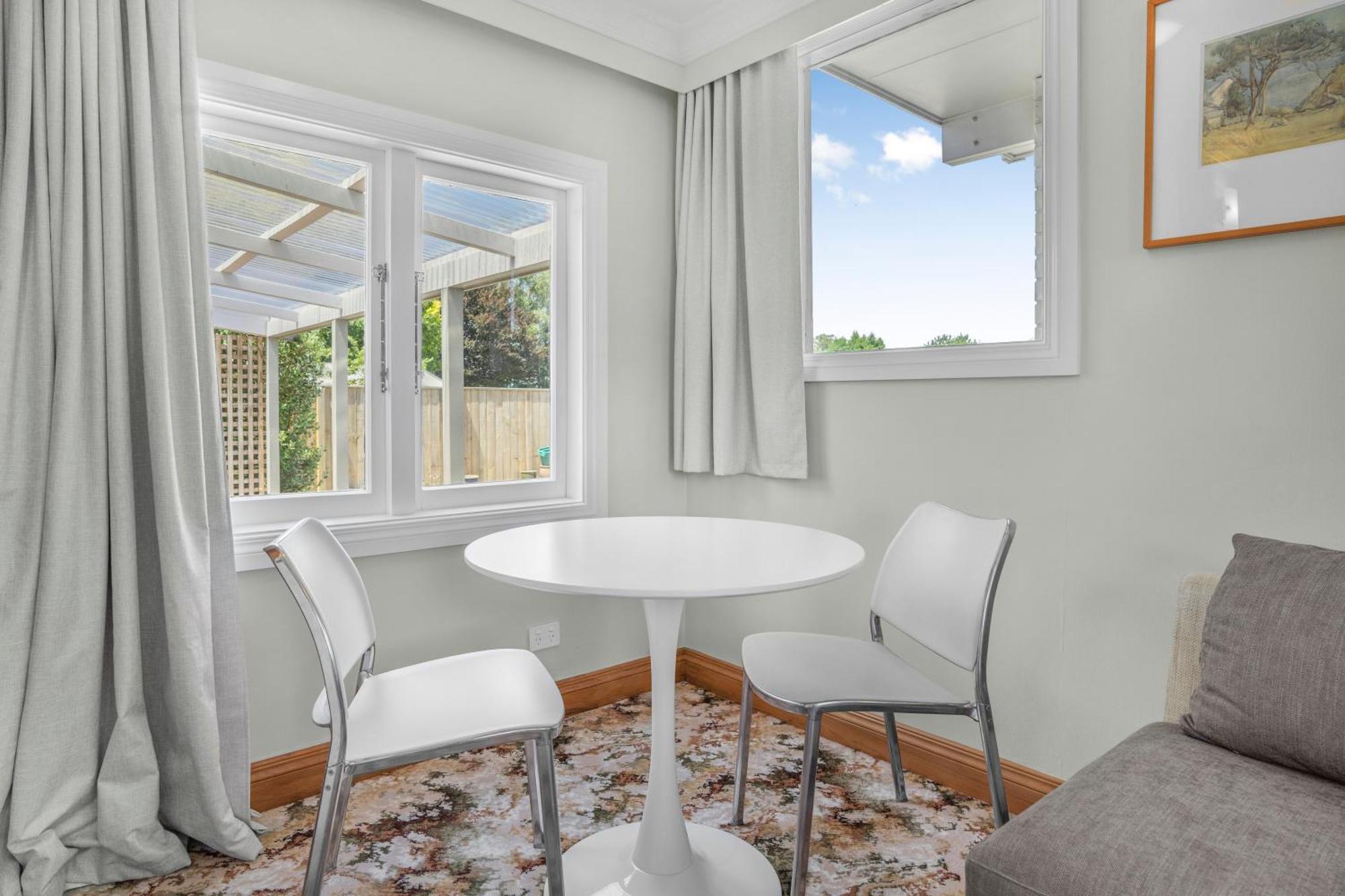 Farley Avenue Turret & Lounge Apartment Greytown Exterior photo